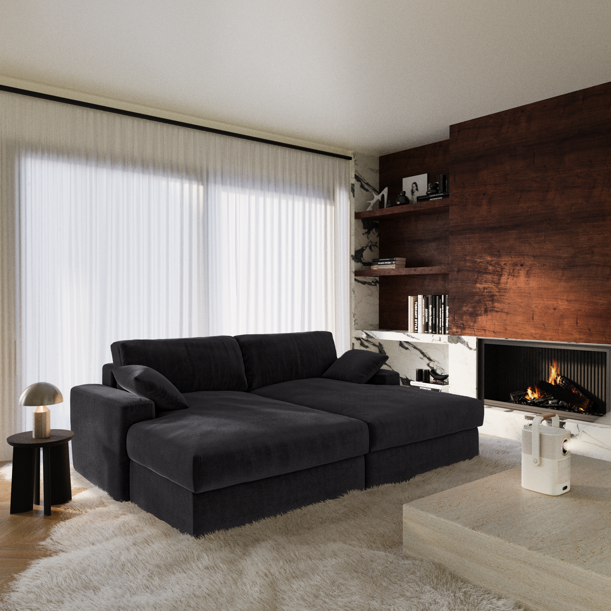 Salon avec canapé noir facile d'entretien, tapis clair, cheminée moderne et lumière naturelle filtrée par des rideaux blancs